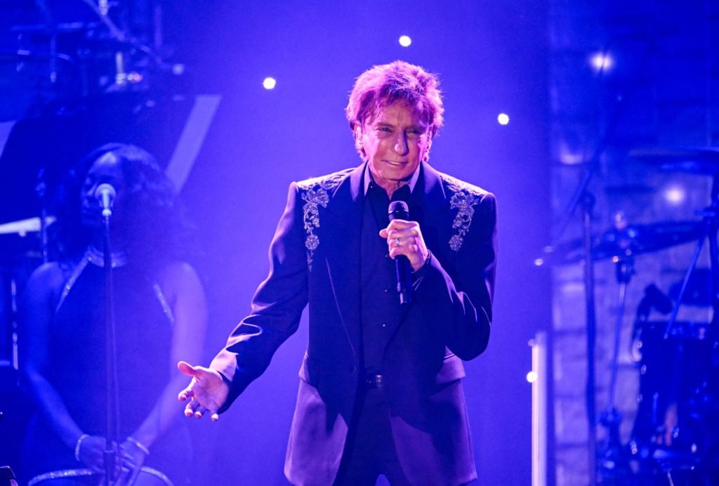 Barry Manilow Postpones May Las Vegas Shows Amid Cancer Recovery – billboard.com